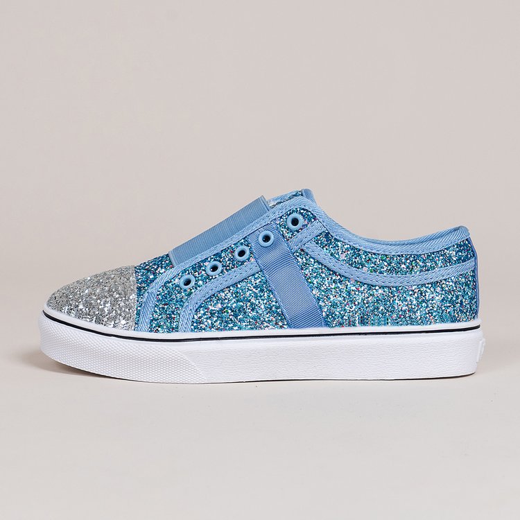 Shallow shiny canvas shoes