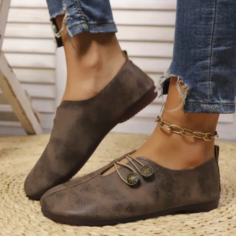 Flat casual shoes