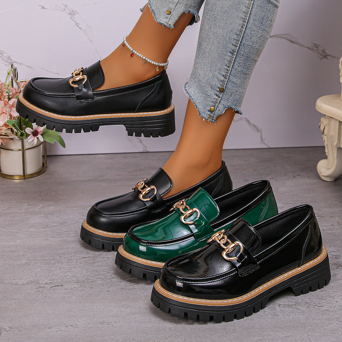 Exquisite leather shoes