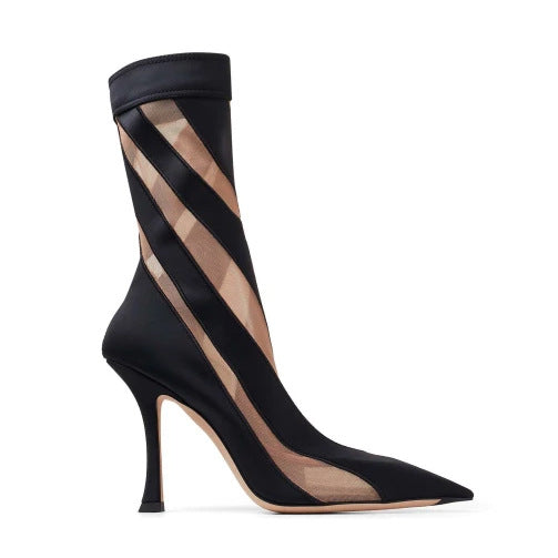 Fashionable stretch boots
