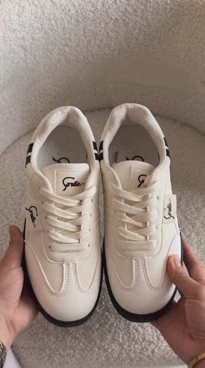 Thick-soled comfortable German training shoes
