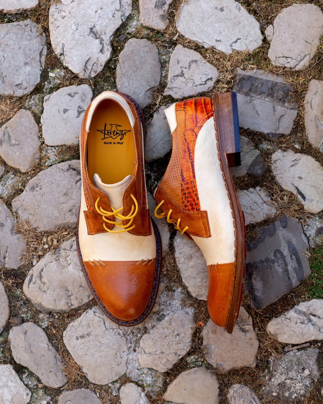 Colorblock design leather shoes