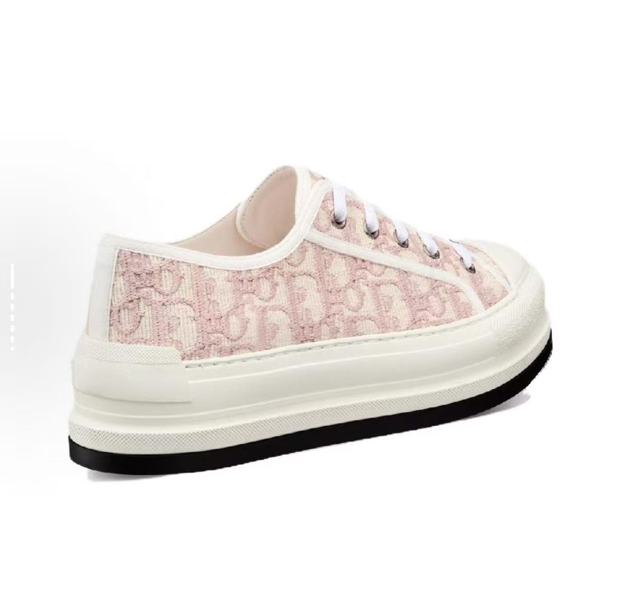 Presbyopia sneakers