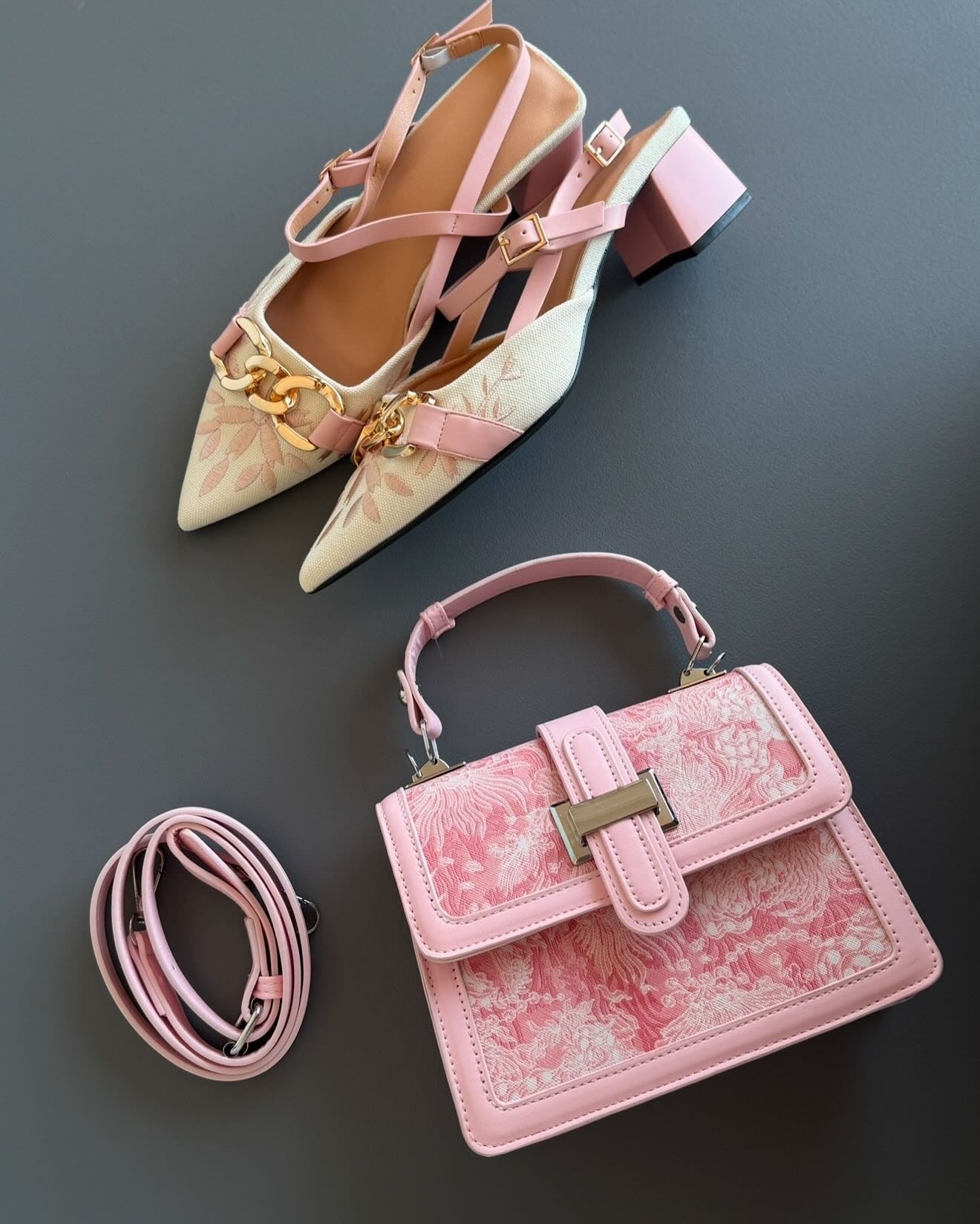 Patterned fashionable stiletto high-heeled sandals