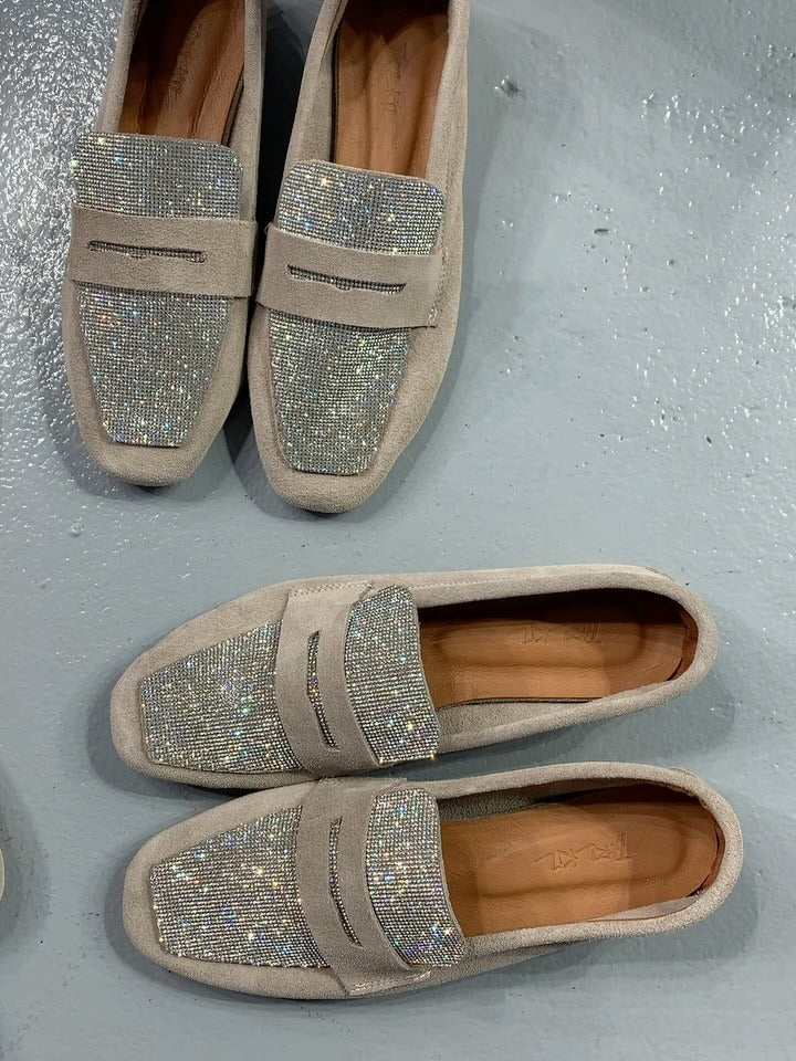 flat diamond sandals