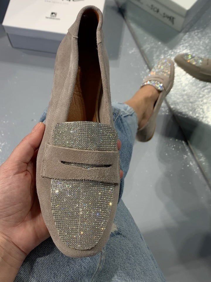flat diamond sandals