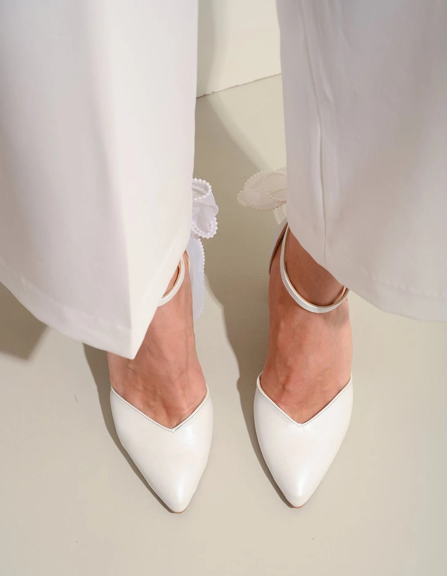 White bowknot chunky high heels