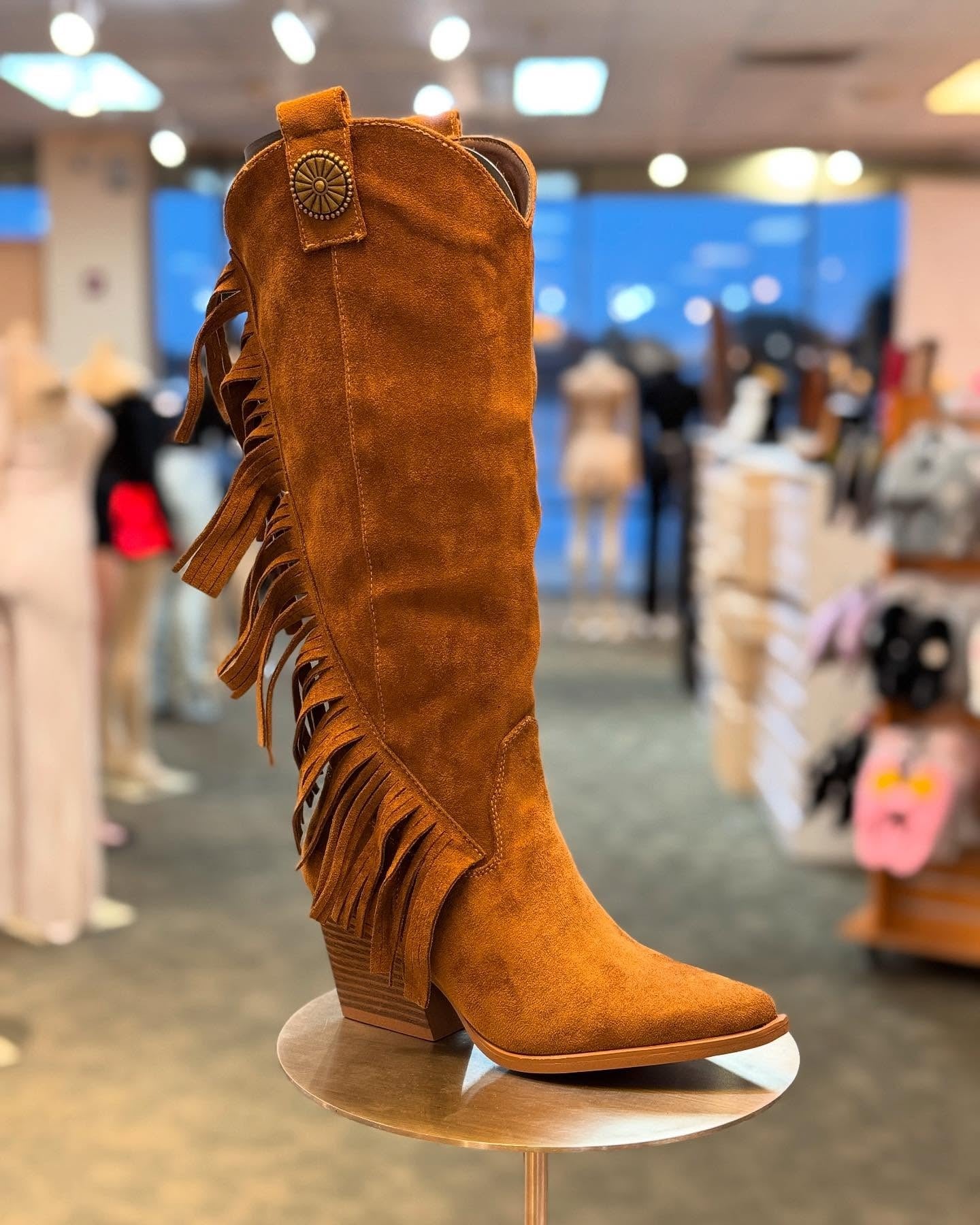 Chunky high-heeled boots