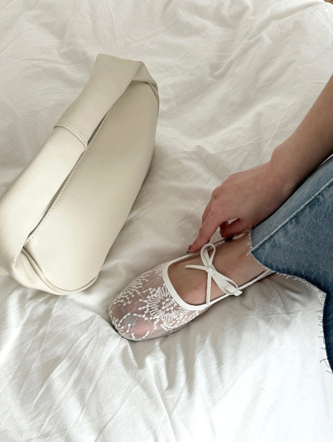 Bow ballet flats