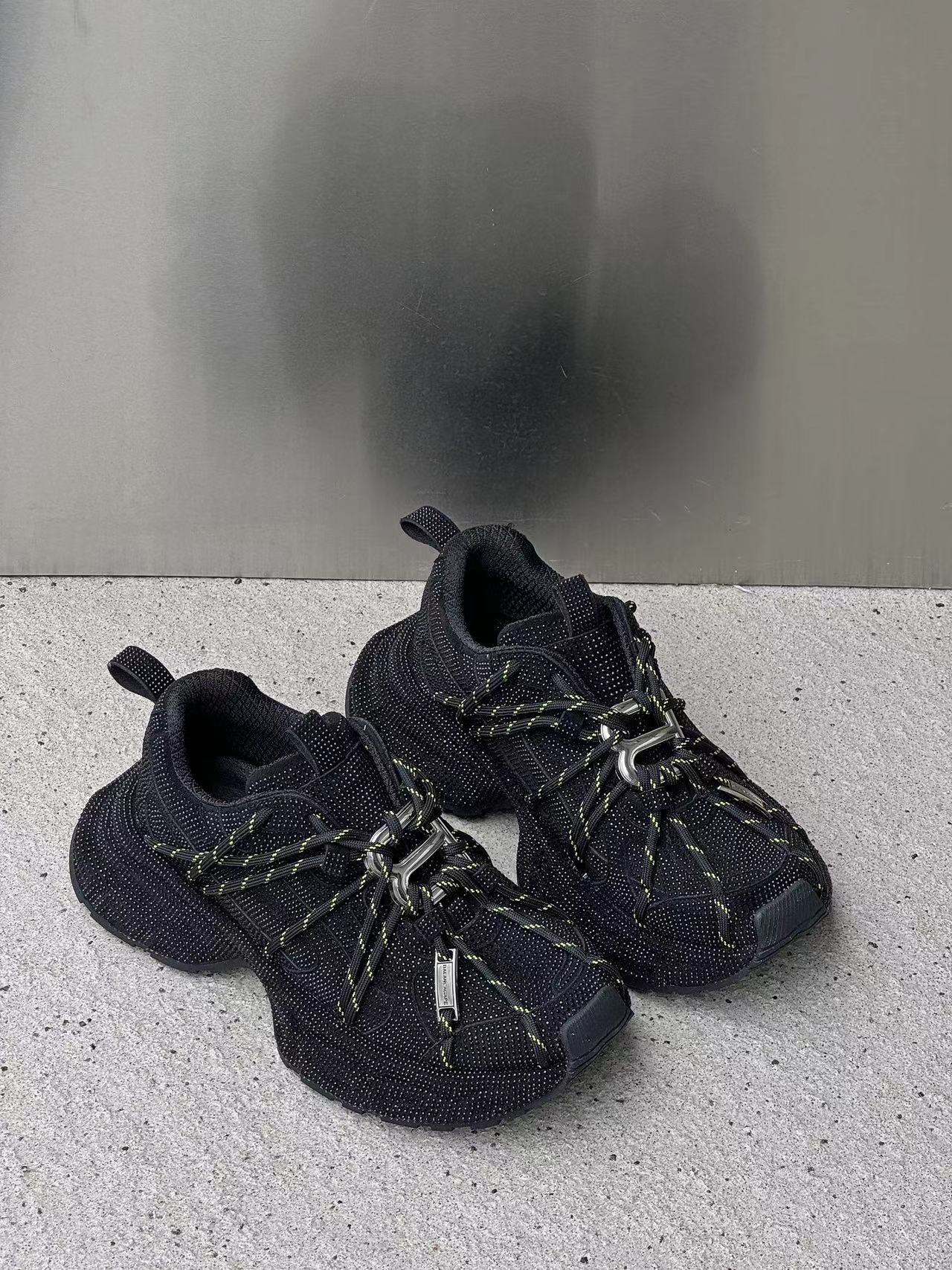 Multicolor lace-up sneakers