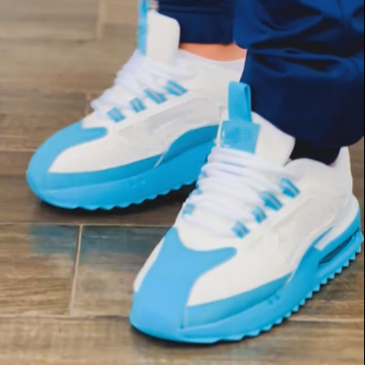 Air cushioned cross-country running shoes