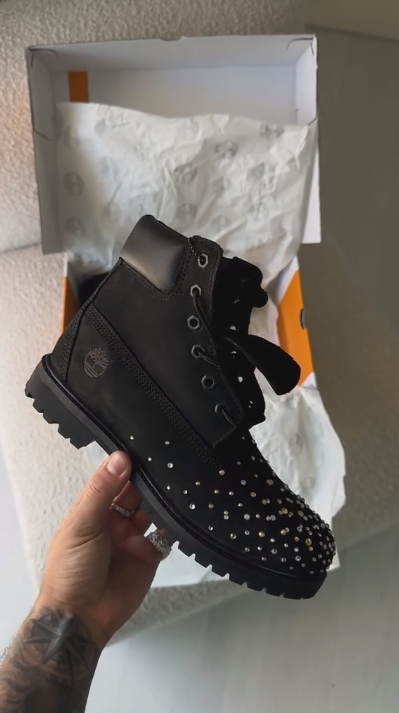 New rivet knight boots