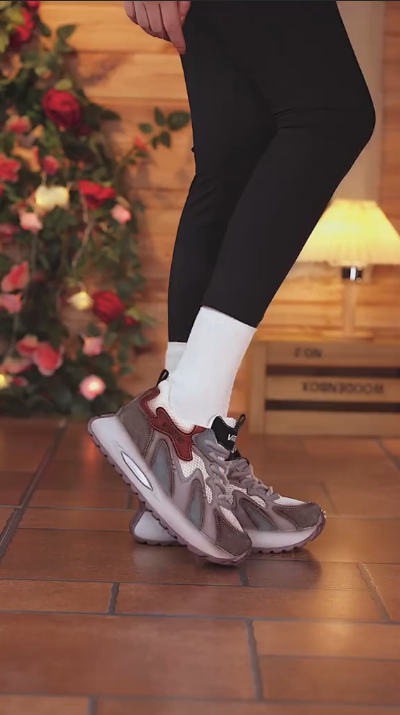 New mesh color-blocked soft-soled shoes