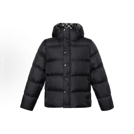 Comfortable and warm down jacket