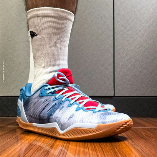 Shock-absorbing low-top basketball shoes