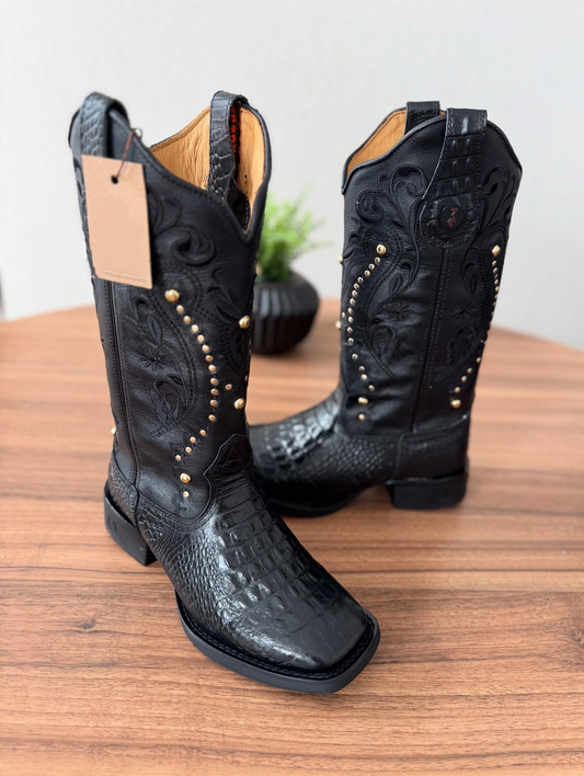 Cowboy dark leather boots