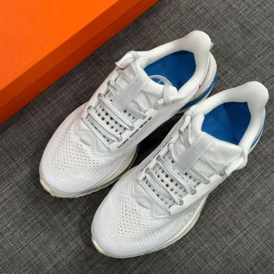 Comfortable soft-soled sneakers