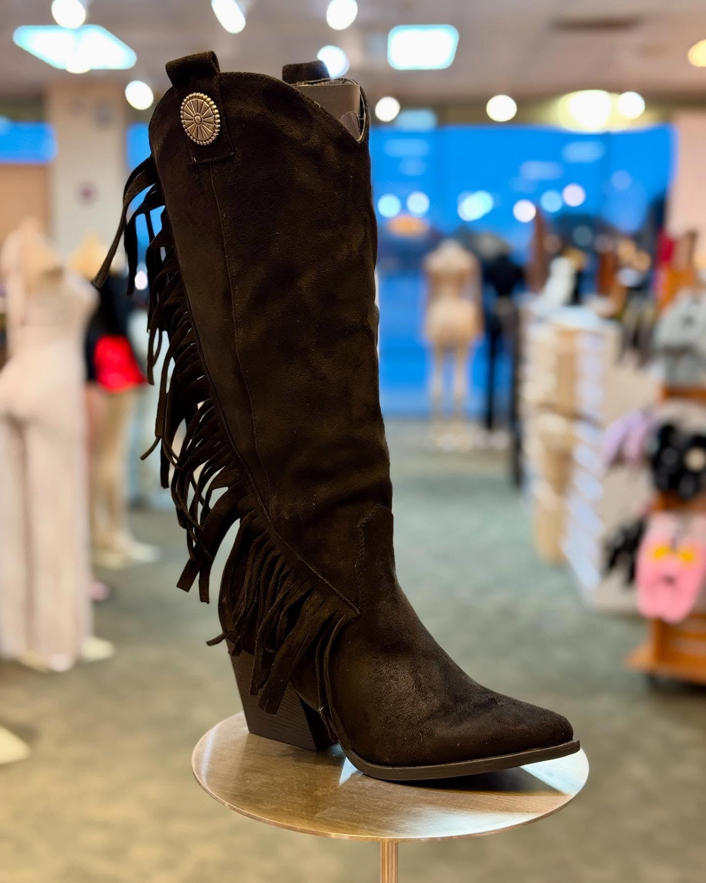Chunky high-heeled boots