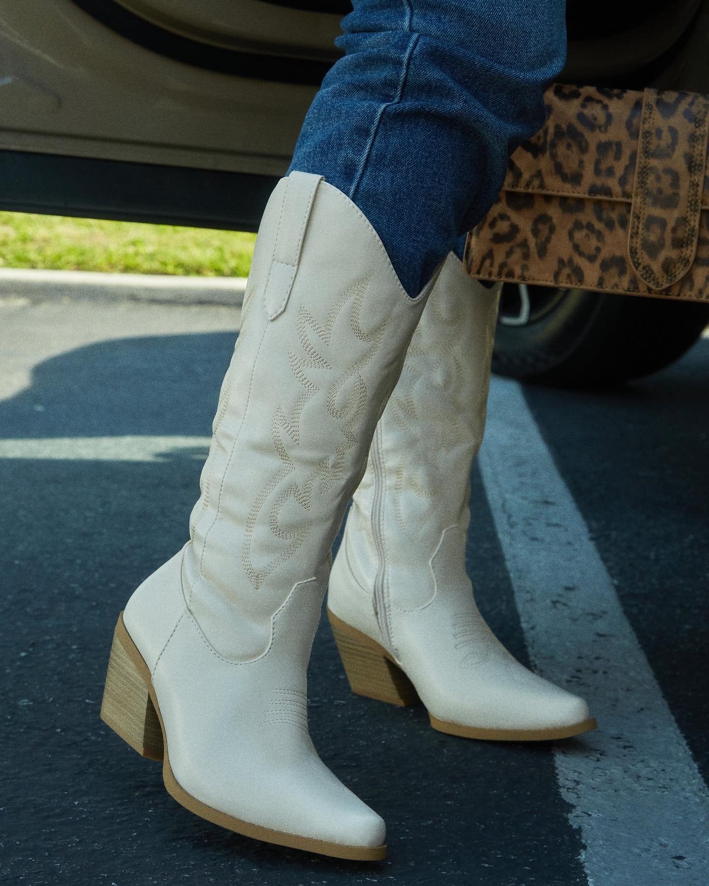 Vintage embroidered cowboy boots