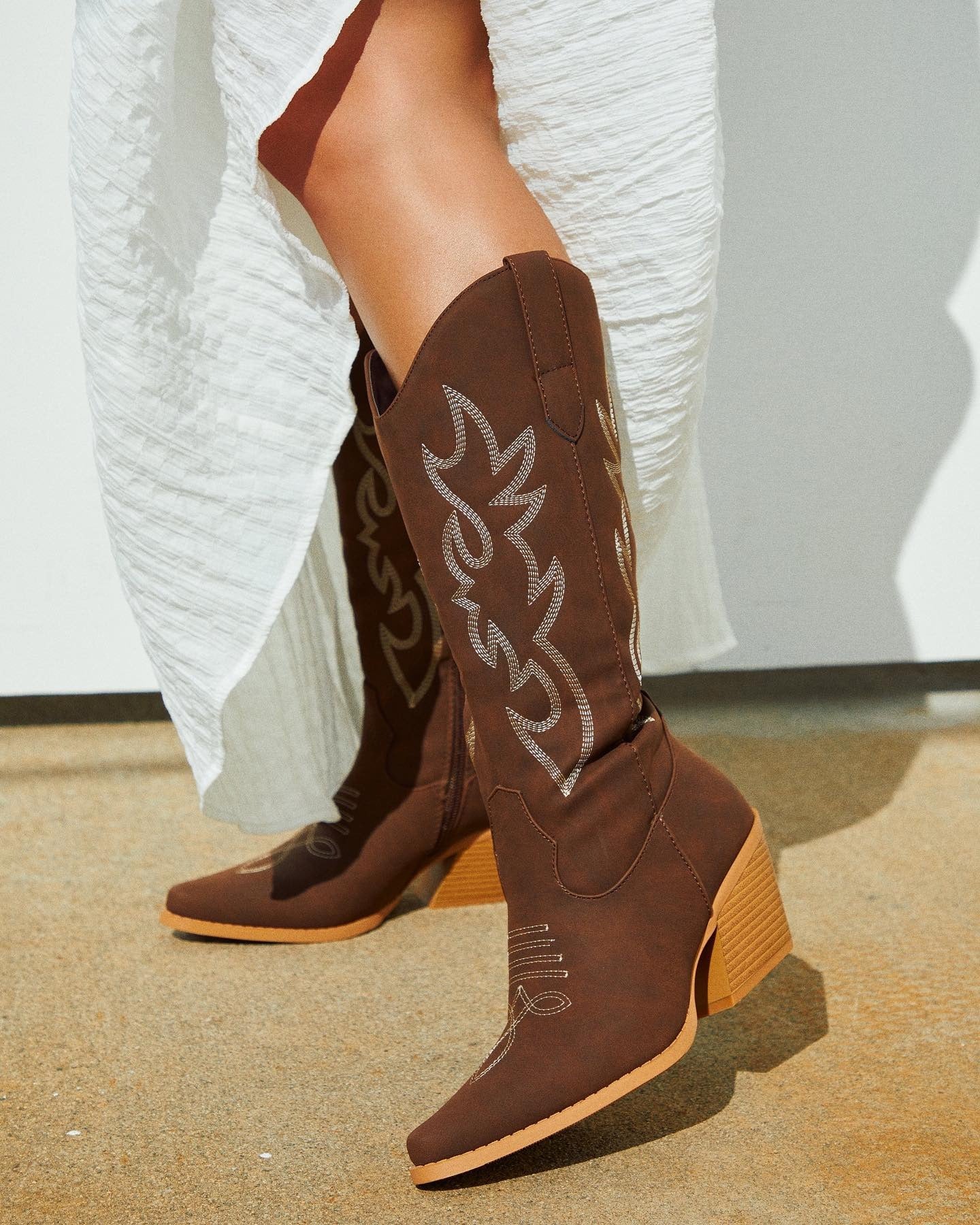 Vintage embroidered cowboy boots