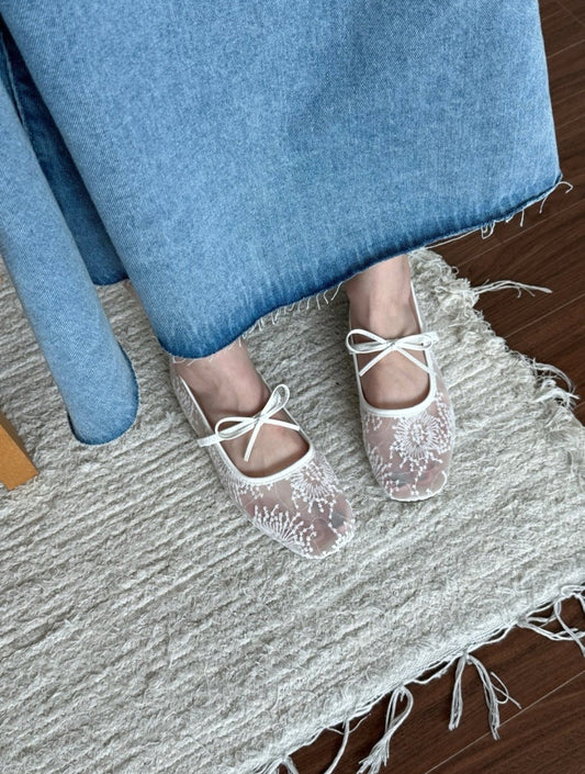 Bow ballet flats