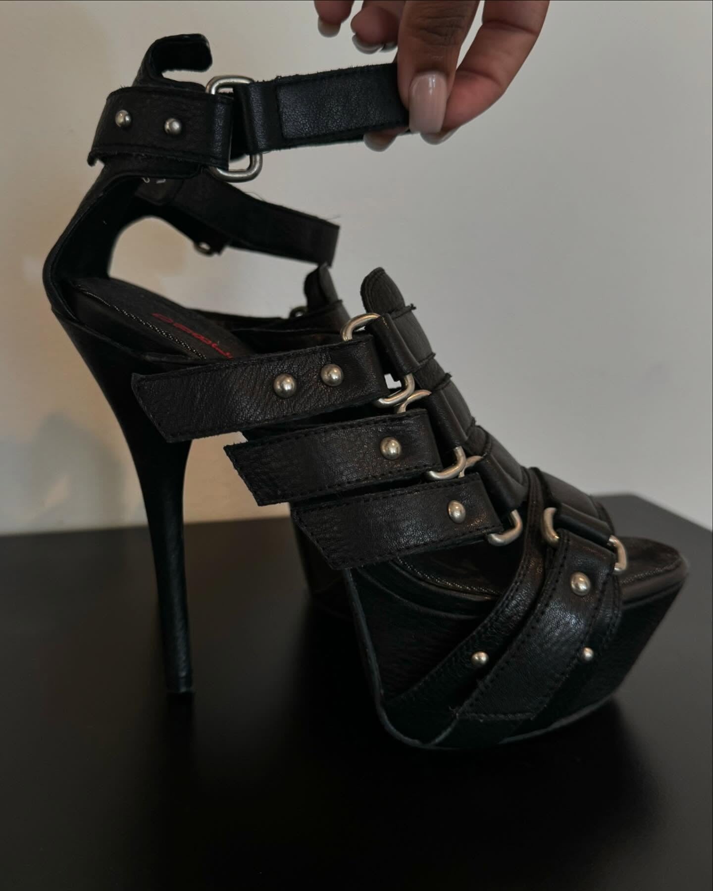 leather buckle heel