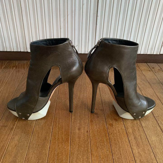 Green unique leather high heels