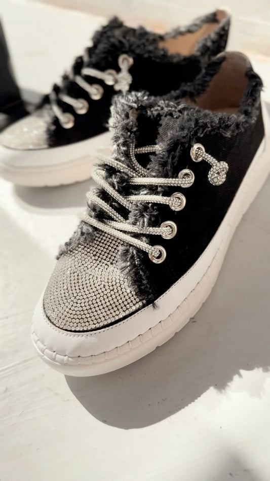 Denim diamond-stitched sneakers