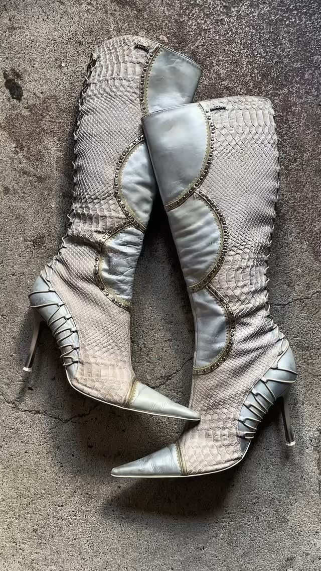 Crocodile leather rhinestone-studded women's long boots