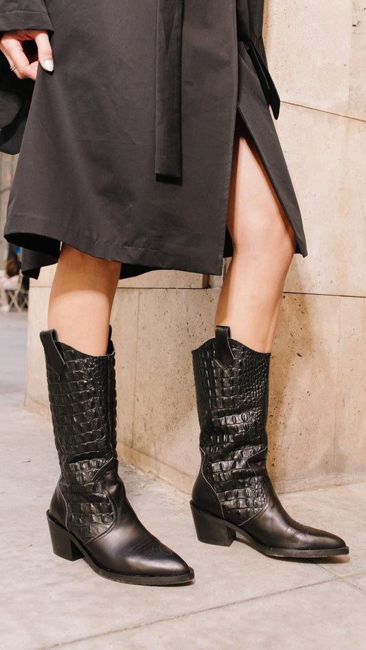 Black leather classic mid-length boots